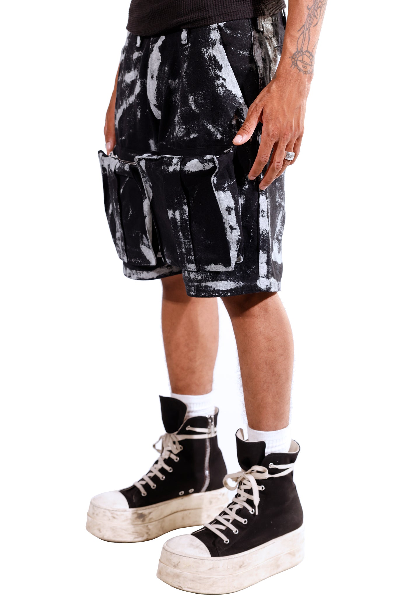 Cargo Painter Shorts Black